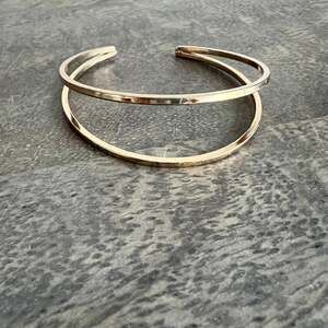 Rose gold tone sleek chic trendy metallic double cuff bracelet